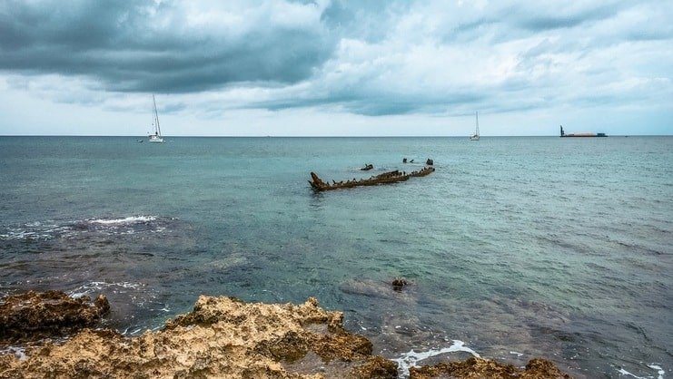 picture of wreck of the gamma from shore